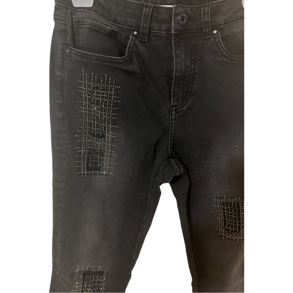 A black pair of Joseph Ribkoff jeans in size 6 - Picture 4 of 9